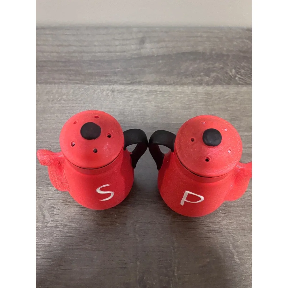 Vintage Enesco Red Teapot Salt and Pepper Shakers Set Retro Kitchenware